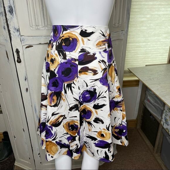Available White Purple Floral Print A Line Skirt Size Large - Picture 2 of 11